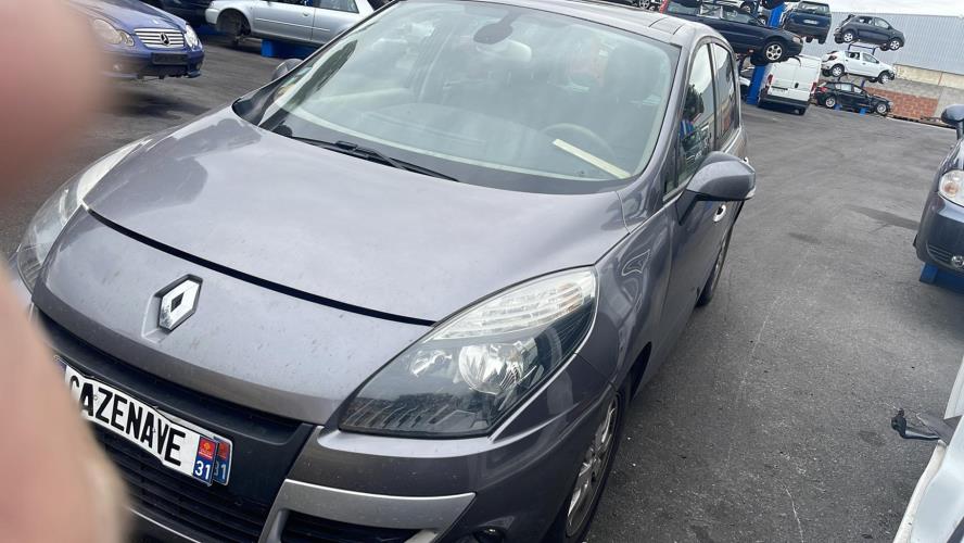 Image Interrupteur de leve vitre arriere droit - RENAULT SCENIC 3