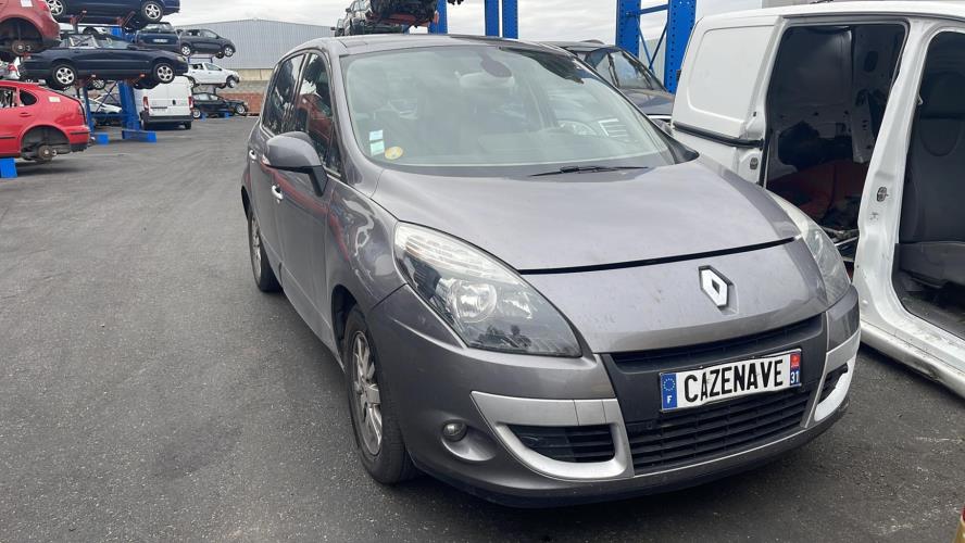 Image Interrupteur de leve vitre arriere droit - RENAULT SCENIC 3