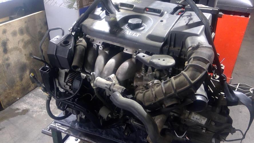 Image Moteur - RENAULT SAFRANE