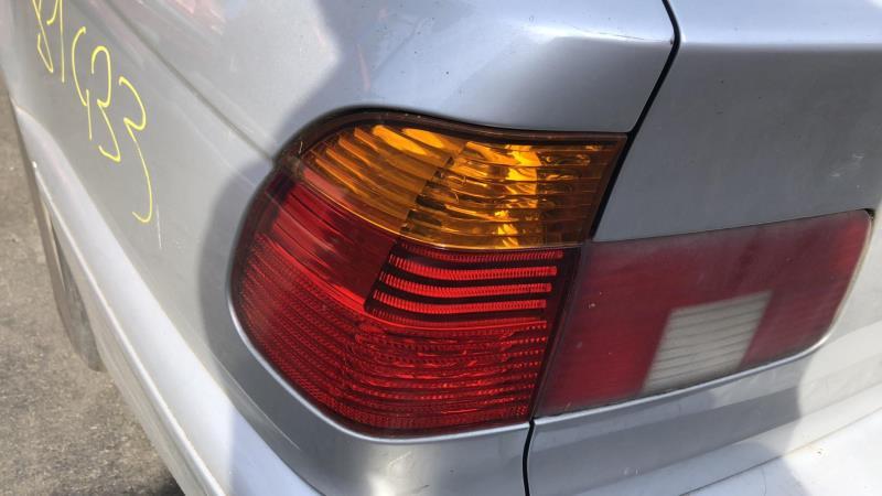 Fanale posteriore principale sinistro (luci) BMW SERIE 5 E39 TOURING PHASE 2 BREAK Diésel - 1