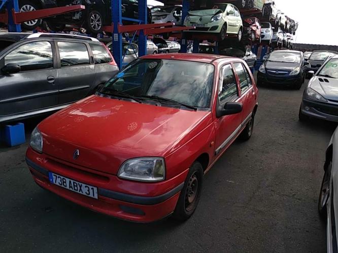 Image Platine feu arriere droit - RENAULT CLIO 1