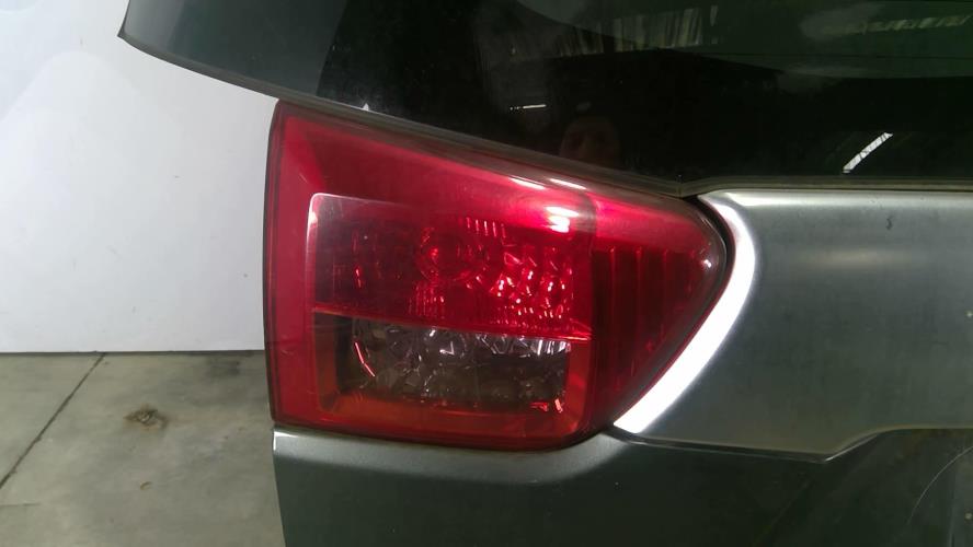 Image Feu arriere secondaire gauche (feux) - PEUGEOT 4007