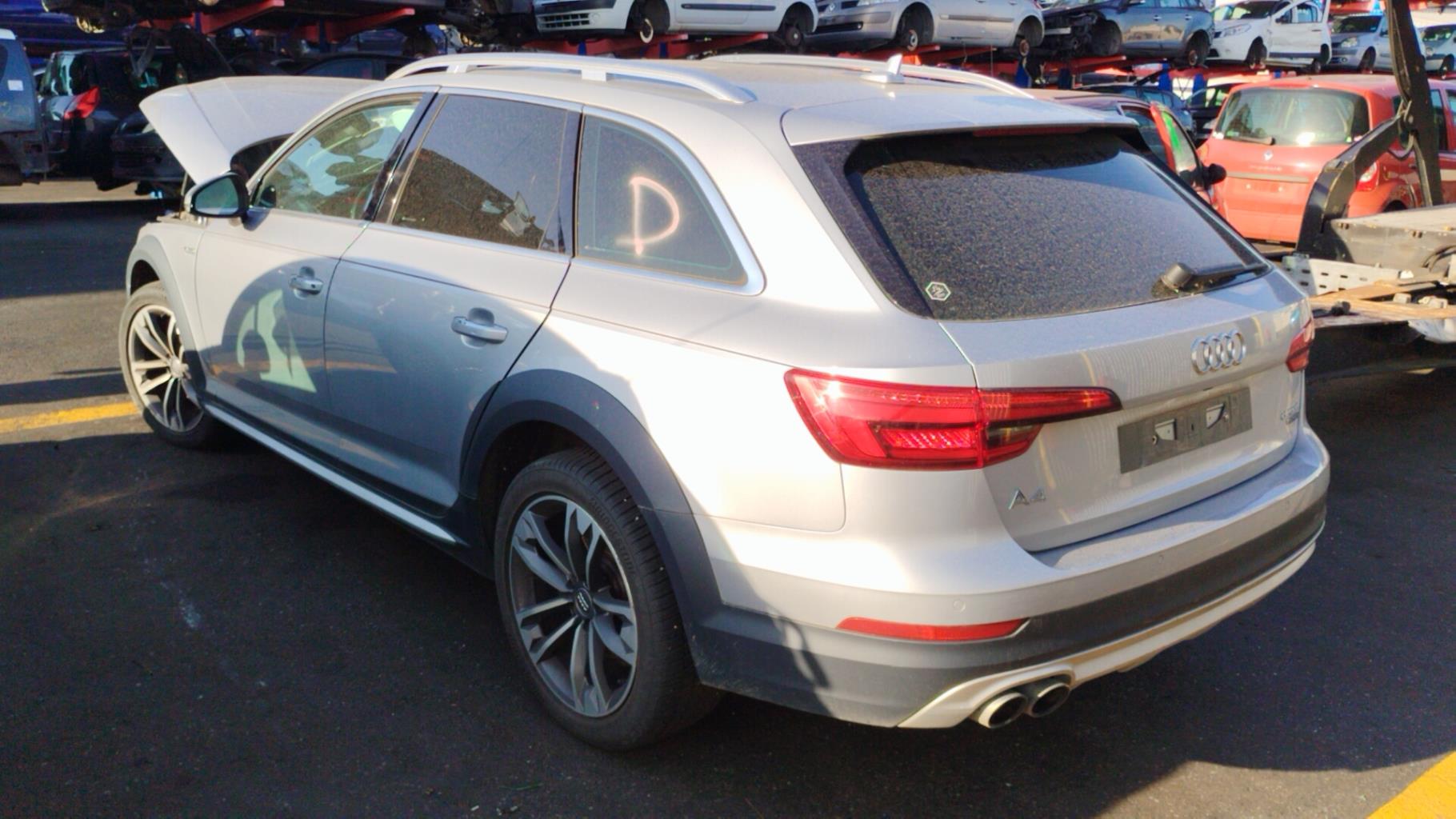 Cache moteur  AUDI A4 4 ALLROAD PHASE 1 BREAK Diesel - 1