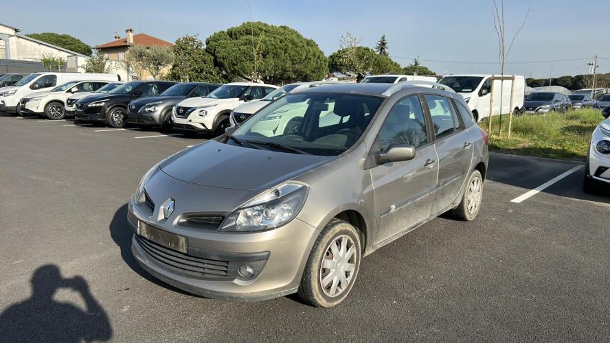Image Platine feu arriere droit - RENAULT CLIO 3
