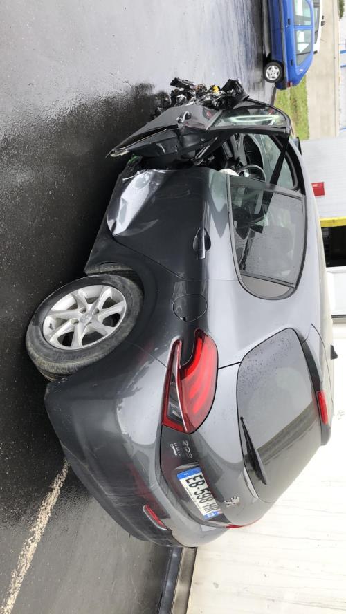 Image Fermeture centralisee avant droit - PEUGEOT 208 1