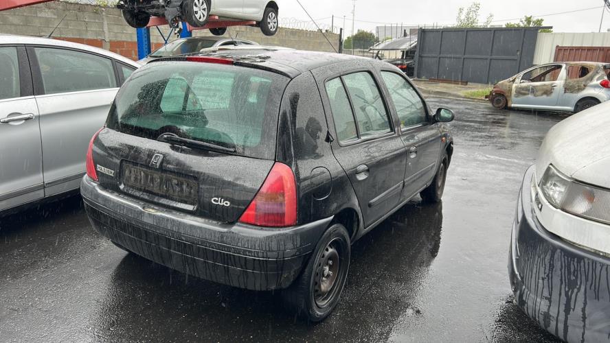 Image Feu arriere principal droit (feux) - RENAULT CLIO 2