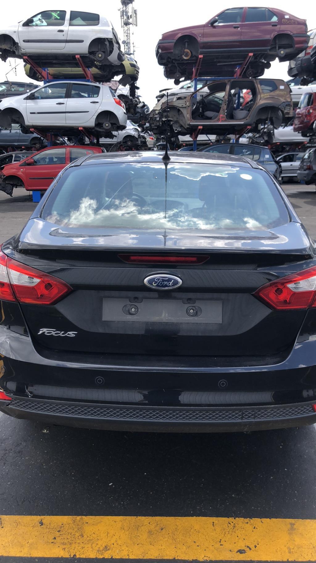 Feu arriere stop central FORD FOCUS 3 PHASE 1 Diesel - 1