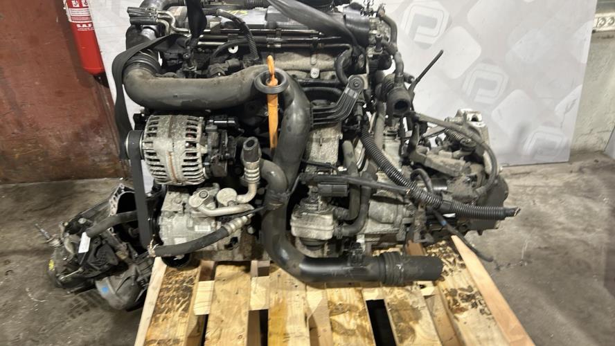 Image Moteur - VOLKSWAGEN TOURAN 1