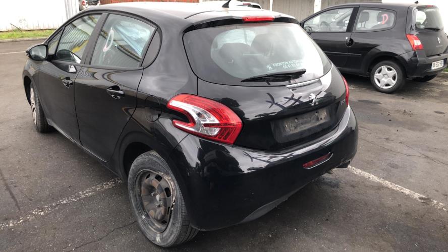 Image Poignee porte avant gauche - PEUGEOT 208 1