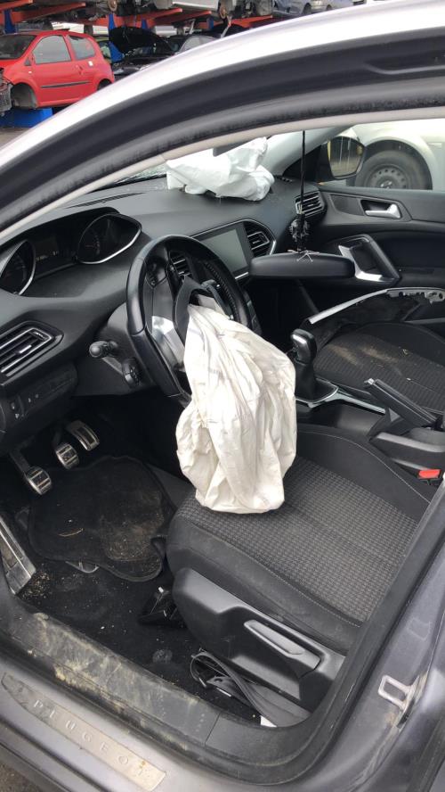 Image Train arriere complet - PEUGEOT 308 2