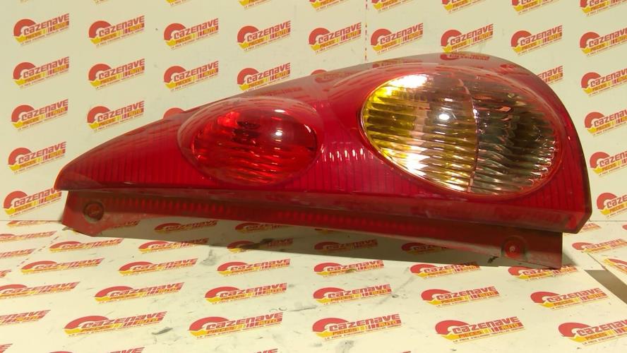 Image Feu arriere principal droit (feux) - PEUGEOT 107