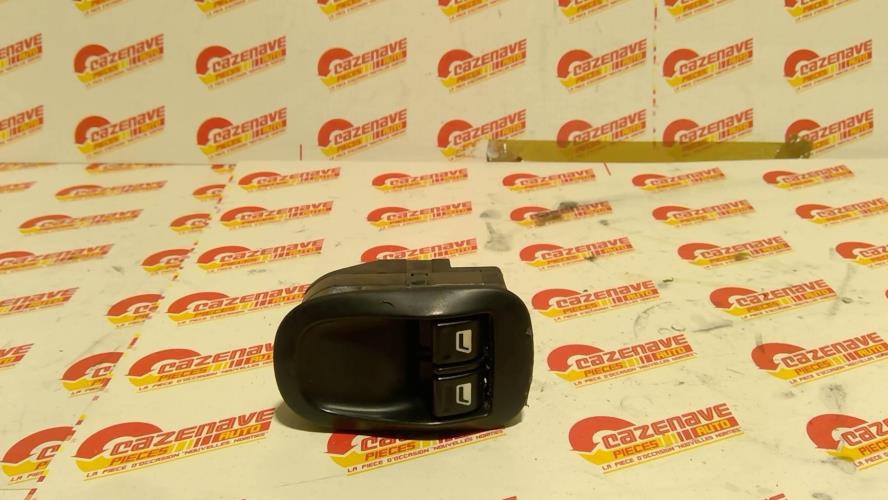 Image Interrupteur de leve vitre avant gauche - PEUGEOT 206