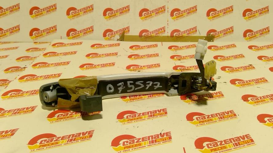 Image Poignee porte avant droit - SUZUKI SWIFT 4