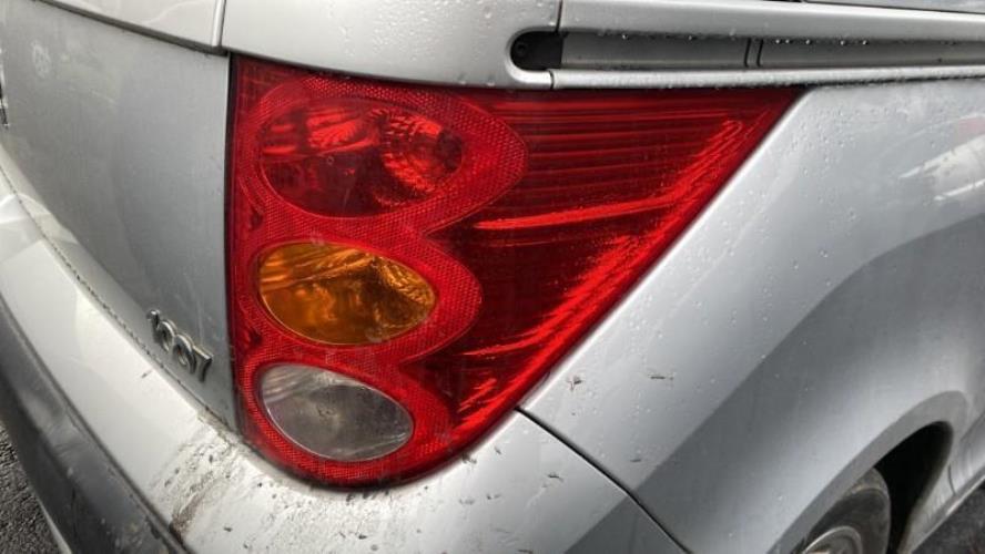 Image Feu arriere principal droit (feux) - PEUGEOT 1007