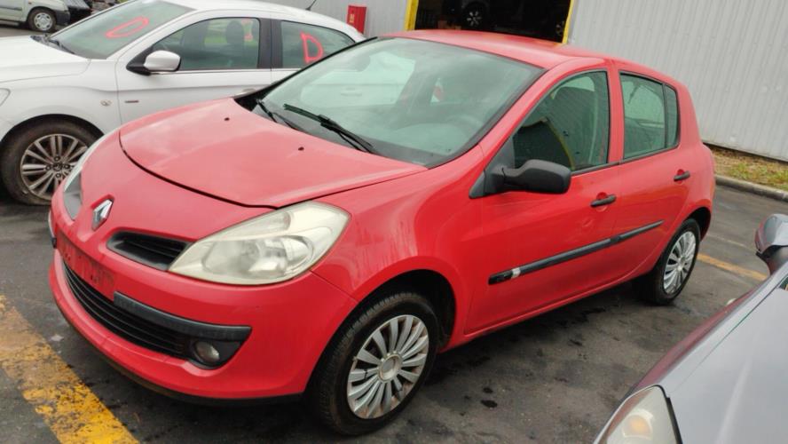 Image Attache ceinture avant droit - RENAULT CLIO 3