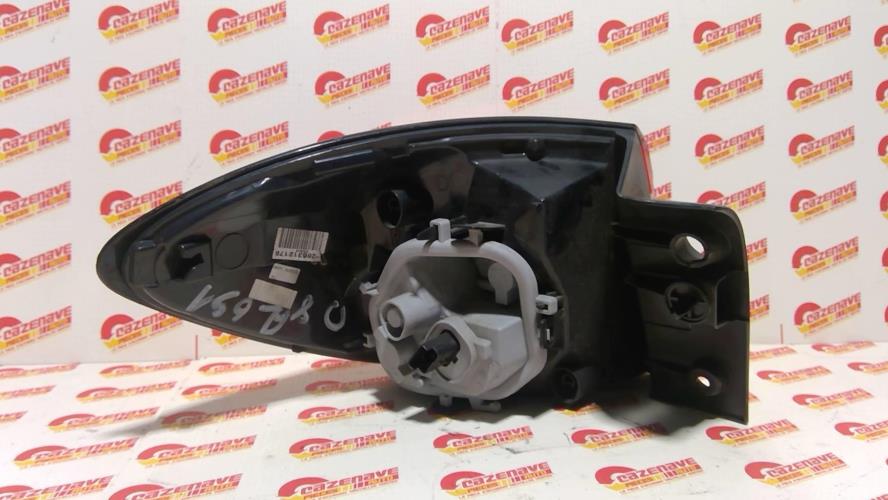 Image Feu arriere principal droit (feux) - RENAULT CAPTUR 1