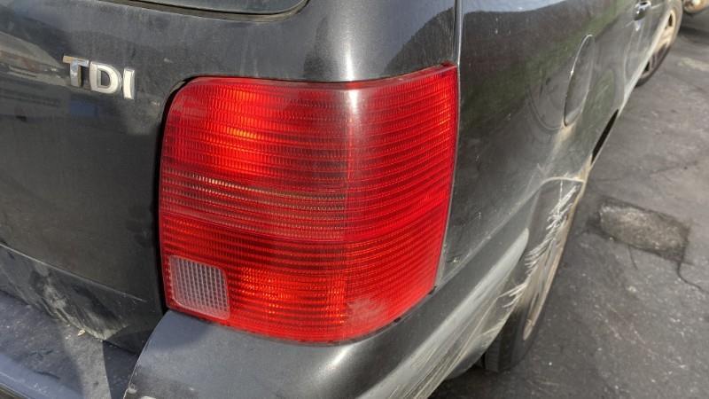 Fanale posteriore principale destro (luci) VOLKSWAGEN PASSAT 4 PHASE 1 BREAK Diésel - 1