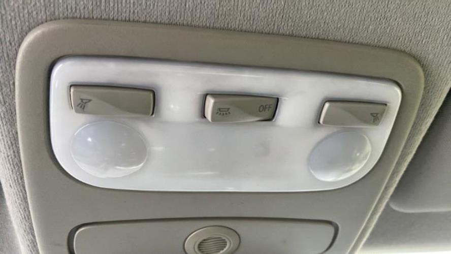 Image Eclairage de plafonnier - RENAULT CLIO 4