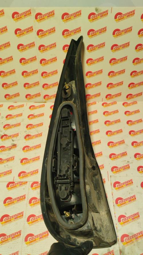 Image Feu arriere principal droit (feux) - RENAULT LAGUNA 1