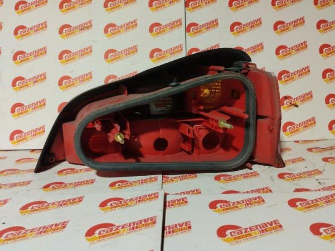 Image Feu arriere principal gauche (feux) - PEUGEOT 106