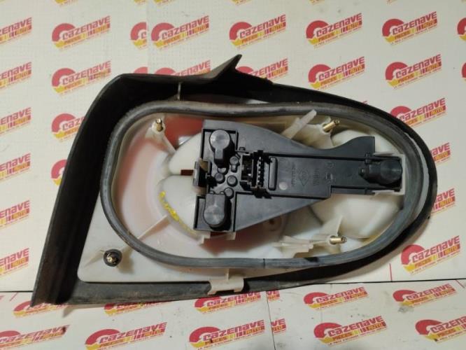 Image Feu arriere principal gauche (feux) - RENAULT MEGANE 1