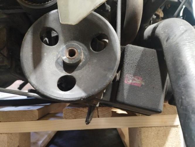 Image Pompe de direction - SSANGYONG RODIUS 1