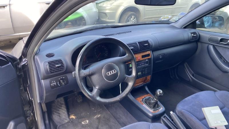 Platine feu arriere droit AUDI A3 1 PHASE 2 Essence - 1