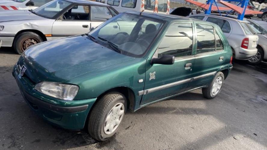 Image Pare choc arriere - PEUGEOT 106