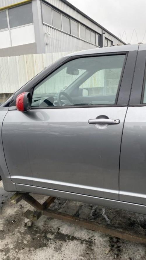 Image Vitre avant gauche - SUZUKI SWIFT 3