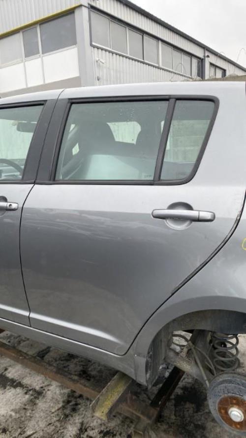 Image Vitre arriere gauche - SUZUKI SWIFT 3