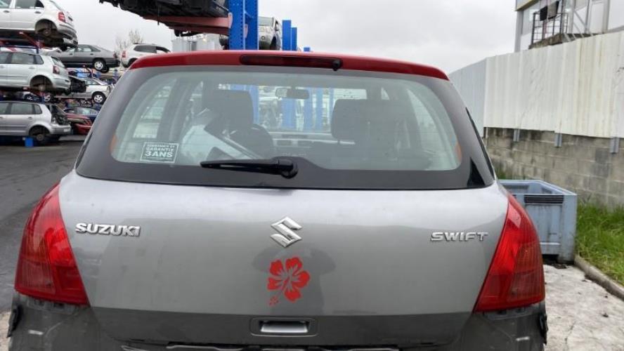 Image Malle/Hayon arriere - SUZUKI SWIFT 3