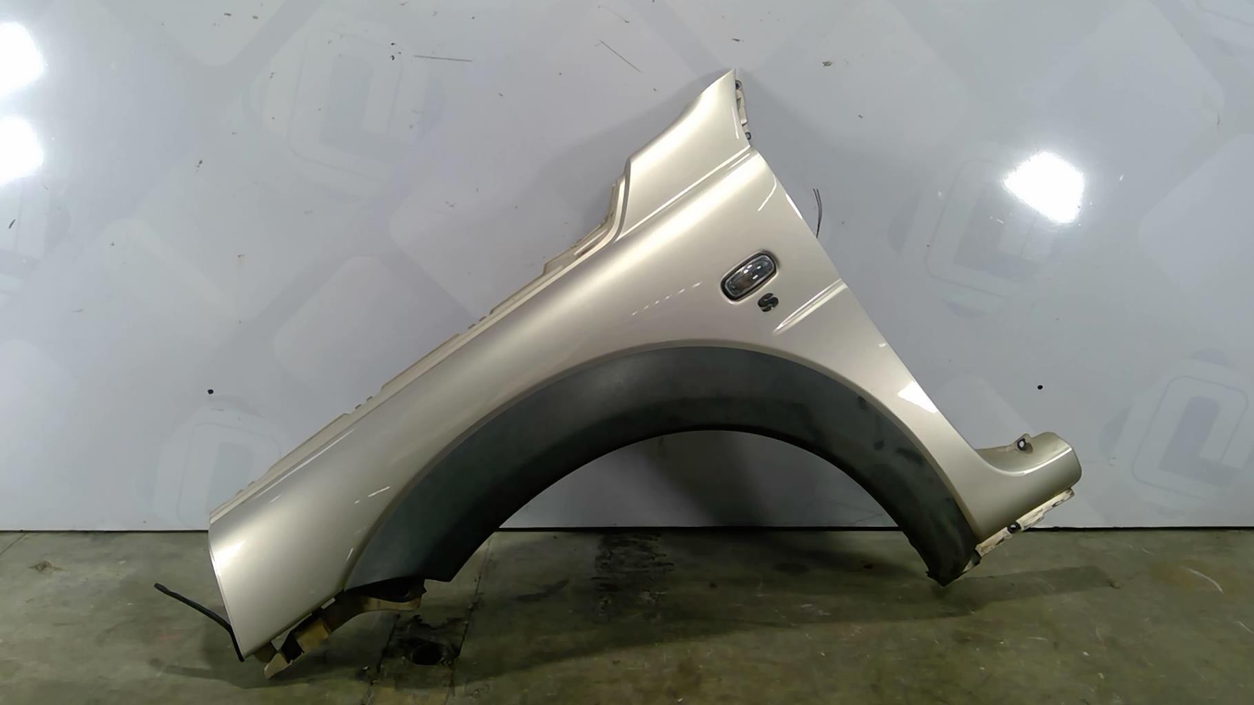 Parafango anteriore sinistro LAND ROVER FREELANDER 1 PHASE 4 Diésel - 1