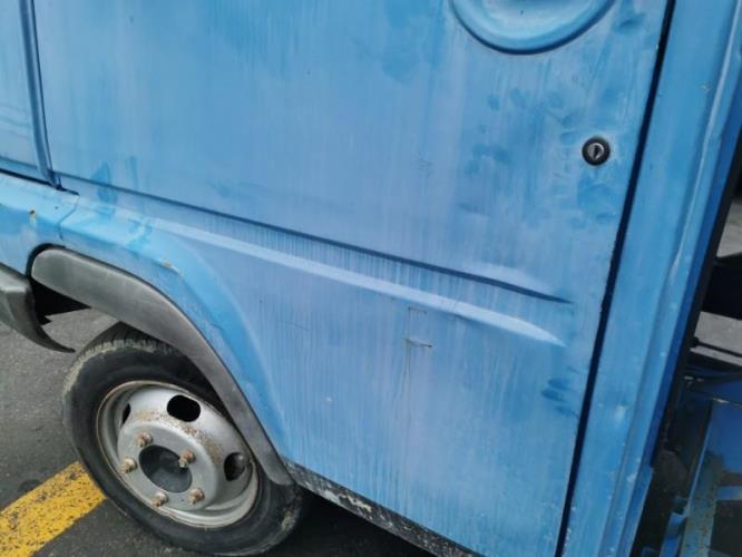 Image Porte avant gauche - RENAULT B70
