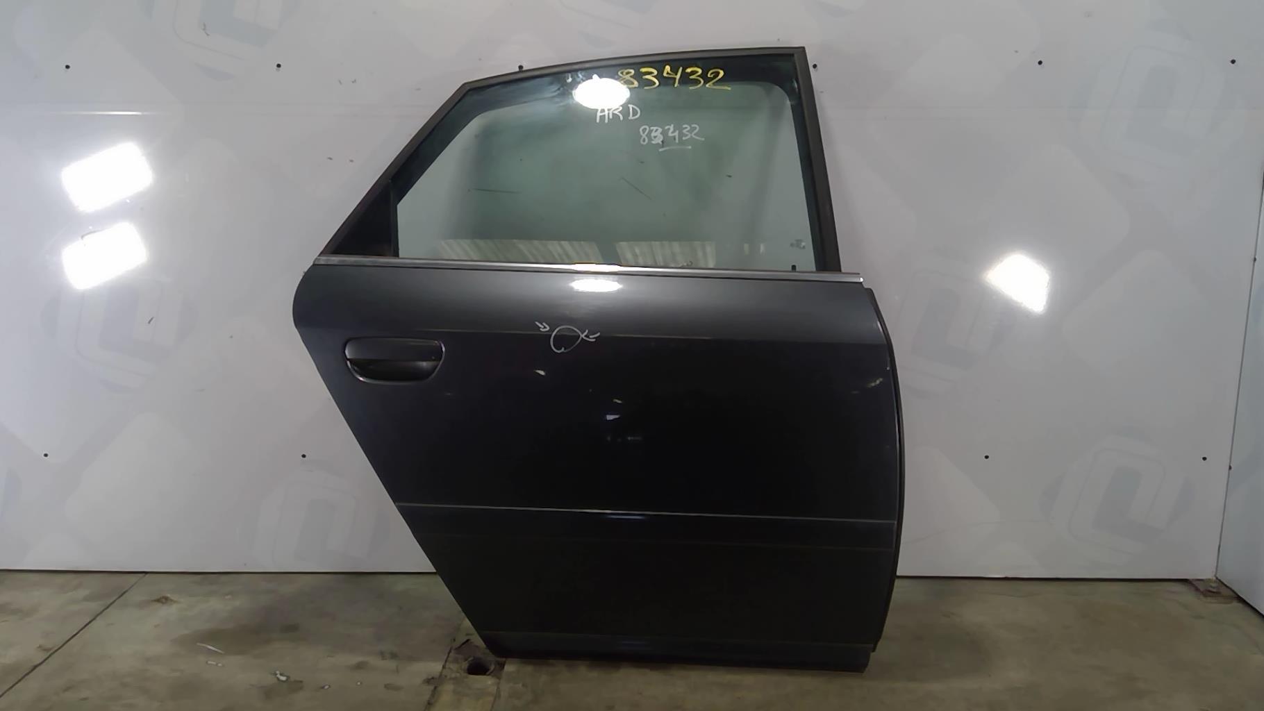 Puerta trasera derecha AUDI A6 2 PHASE 2  - 1