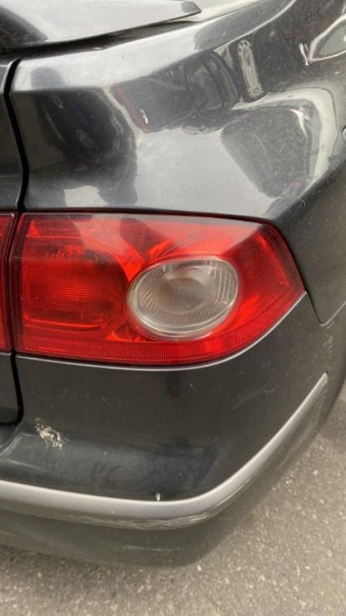Image Feu arriere principal droit (feux) - RENAULT LAGUNA 2