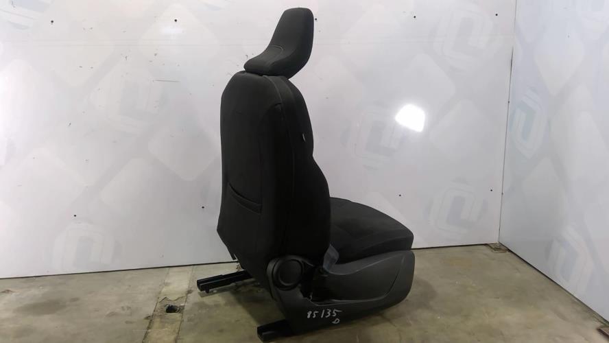 Image Siege avant droit - RENAULT CLIO 5