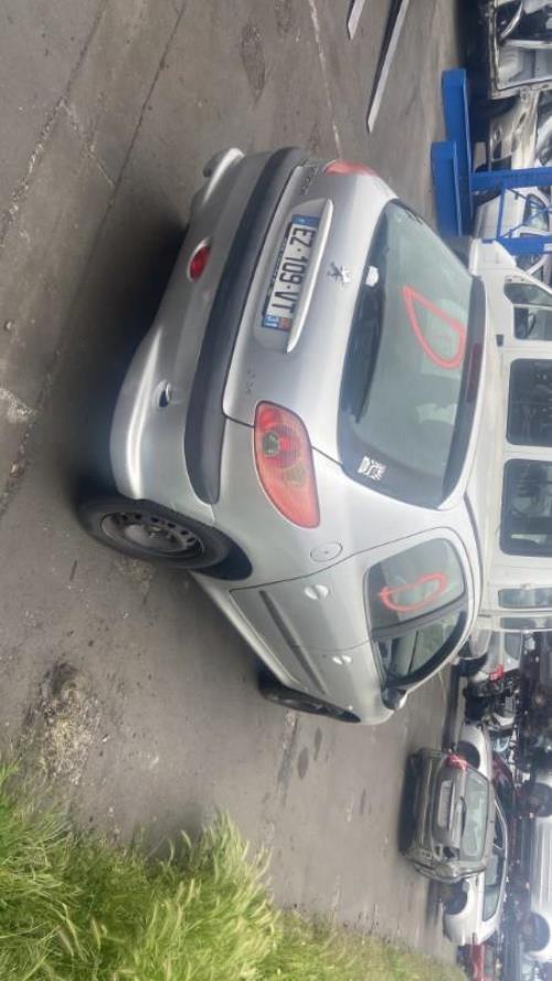 Image Platine feu arriere droit - PEUGEOT 206