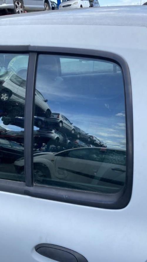 Image Ceinture avant droit - RENAULT CLIO 2 CAMPUS