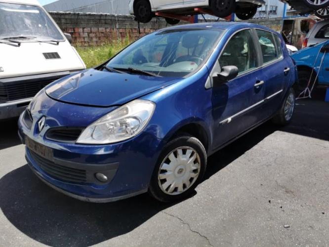 Image Feu arriere principal droit (feux) - RENAULT CLIO 3