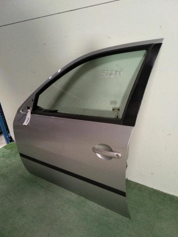 Porte avant gauche