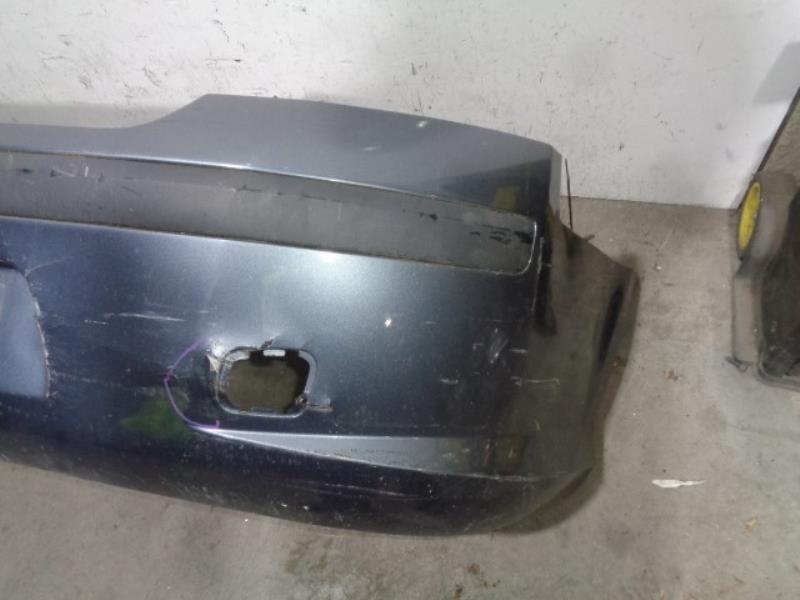 Pare-chocs Arrière PEUGEOT 407 Phase 1 Break – Gris Clair, Bon état
