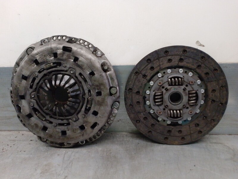 Embrayage LAND ROVER DISCOVERY III (L319) 2.7 TD 4x4 Diesel - 1