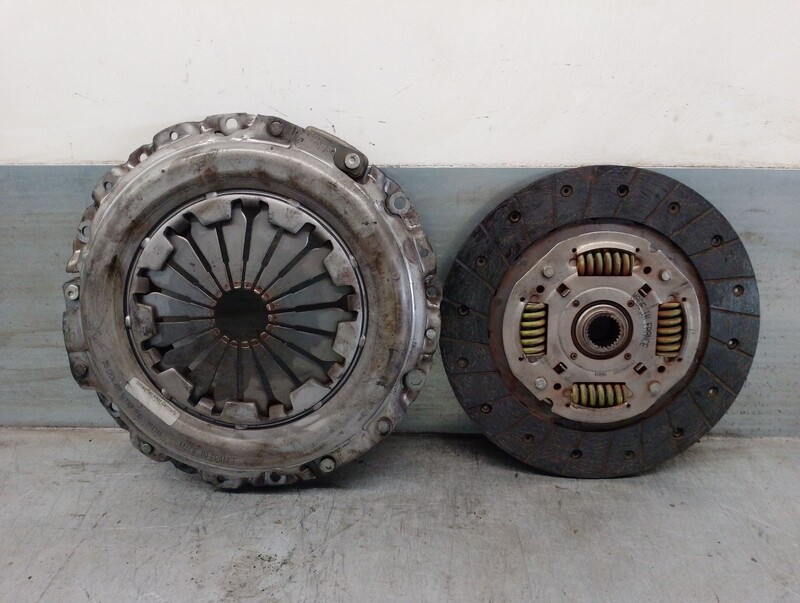 Embrayage VOLVO S40 I (644) 1.9 DI Diesel - 1