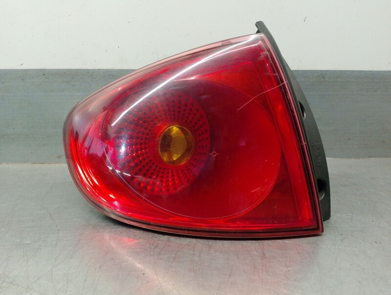 Fanale posteriore principale sinistro (luci) SEAT ALTEA (5P1) 1.9 TDI Diésel - 1