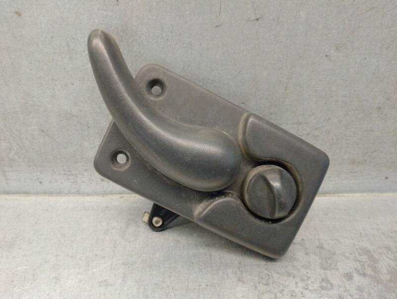 Poignee interieur arriere droit RENAULT MASTER II Furgoneta (FD) 2.8 dTI Diesel - 1