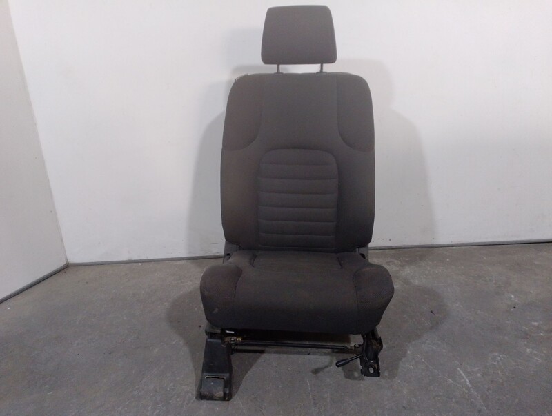 Siege avant droit NISSAN PATHFINDER III (R51) 2.5 dCi 4WD Diesel - 1