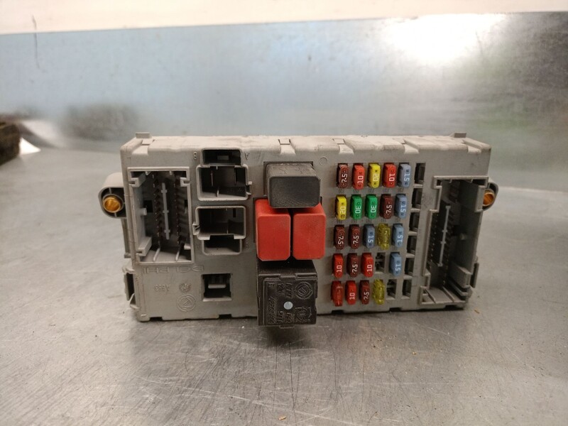 Boitier servitude moteur (BSM) FIAT DOBLO Furgón/monospace (223_) 1.9 JTD Diesel - 1
