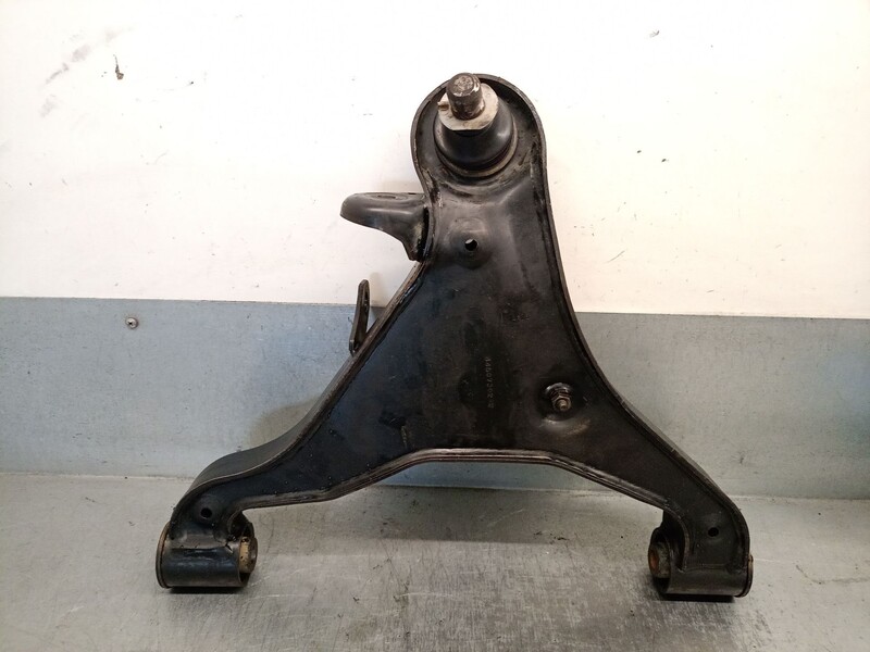 Triangolo inferiore anteriore sinistro NISSAN PATHFINDER III (R51) 2.5 dCi 4WD Diésel - 1