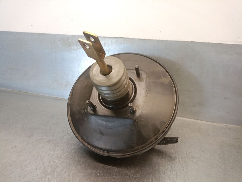 Servo frein VOLVO 460 (464) 2.0 Essence - 1