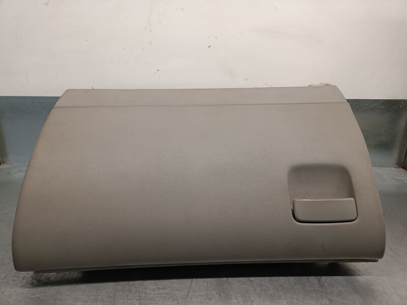 Boite a gants AUDI A8 (4E2) 4.2 V8 40V Essence - 1